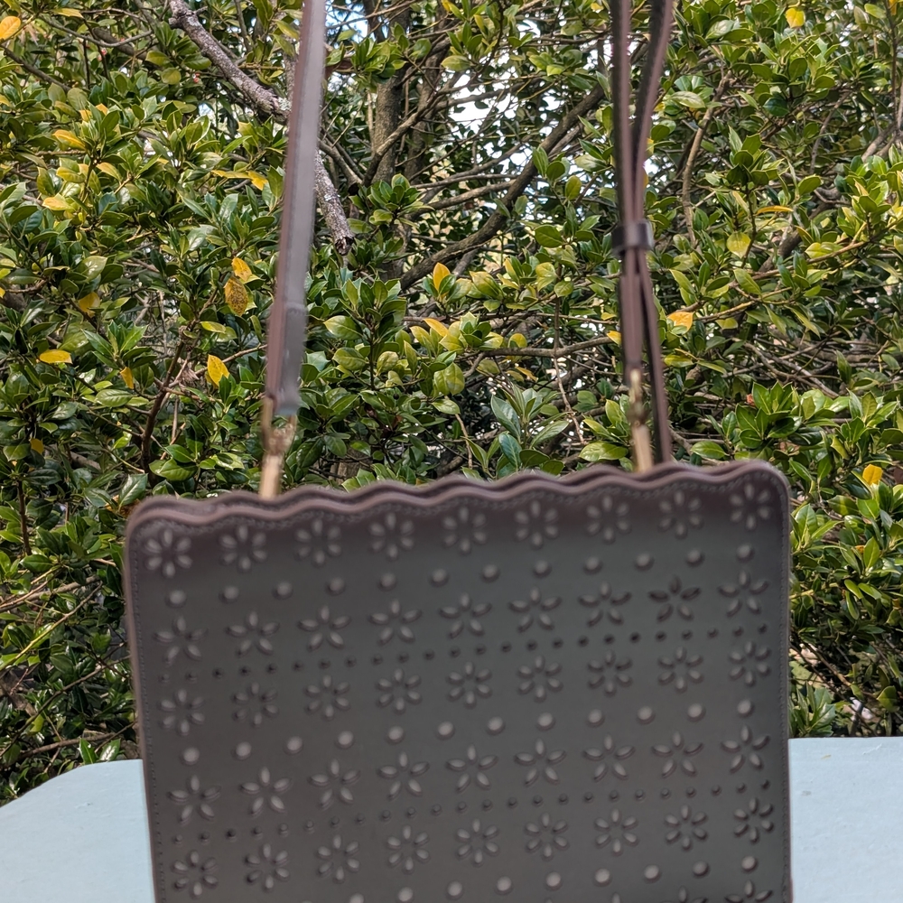 Chic Brown Floral Crossbody Bag